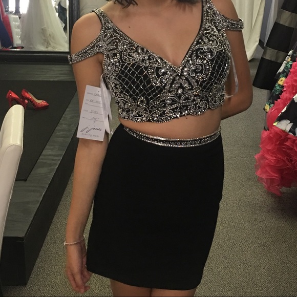Homecoming Dress - Picture 3 of 3